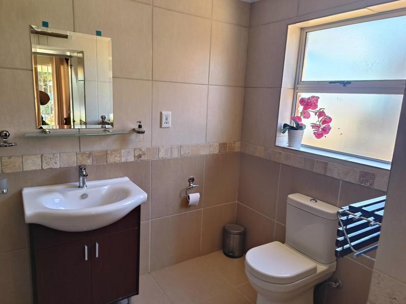 5 Bedroom Property for Sale in Fisherhaven Western Cape